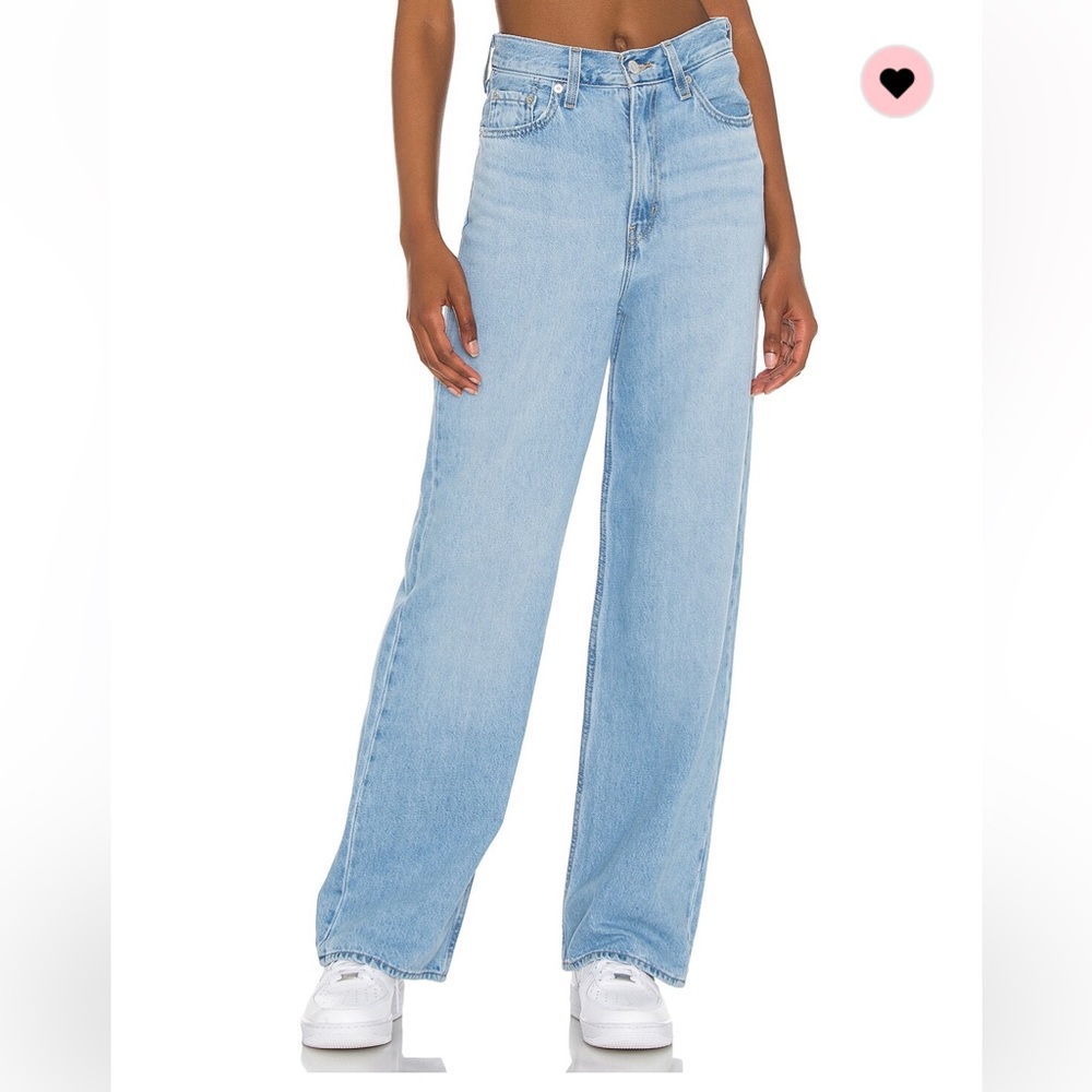 Levi’s High Loose in Full Circle